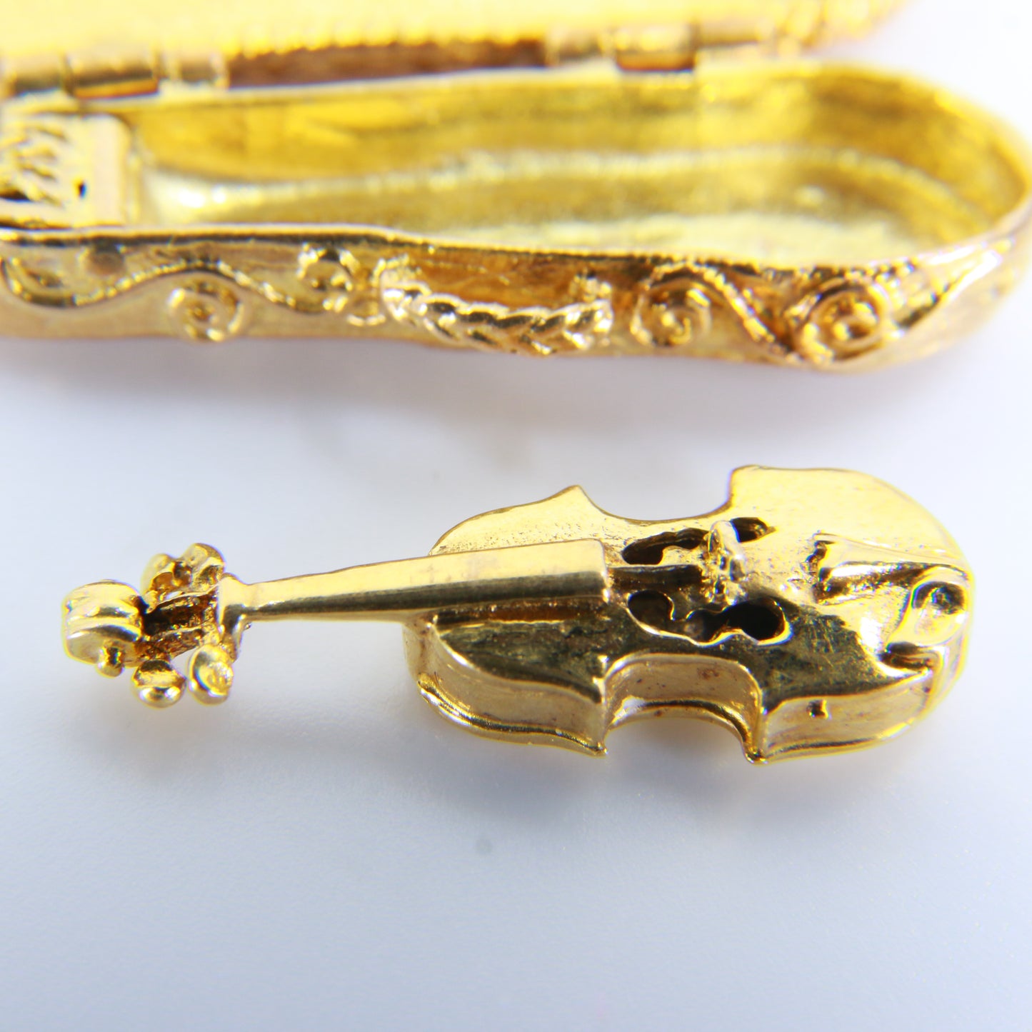 Vintage 9ct Gold Violin in Case Charm – Opening Music Pendant Gift