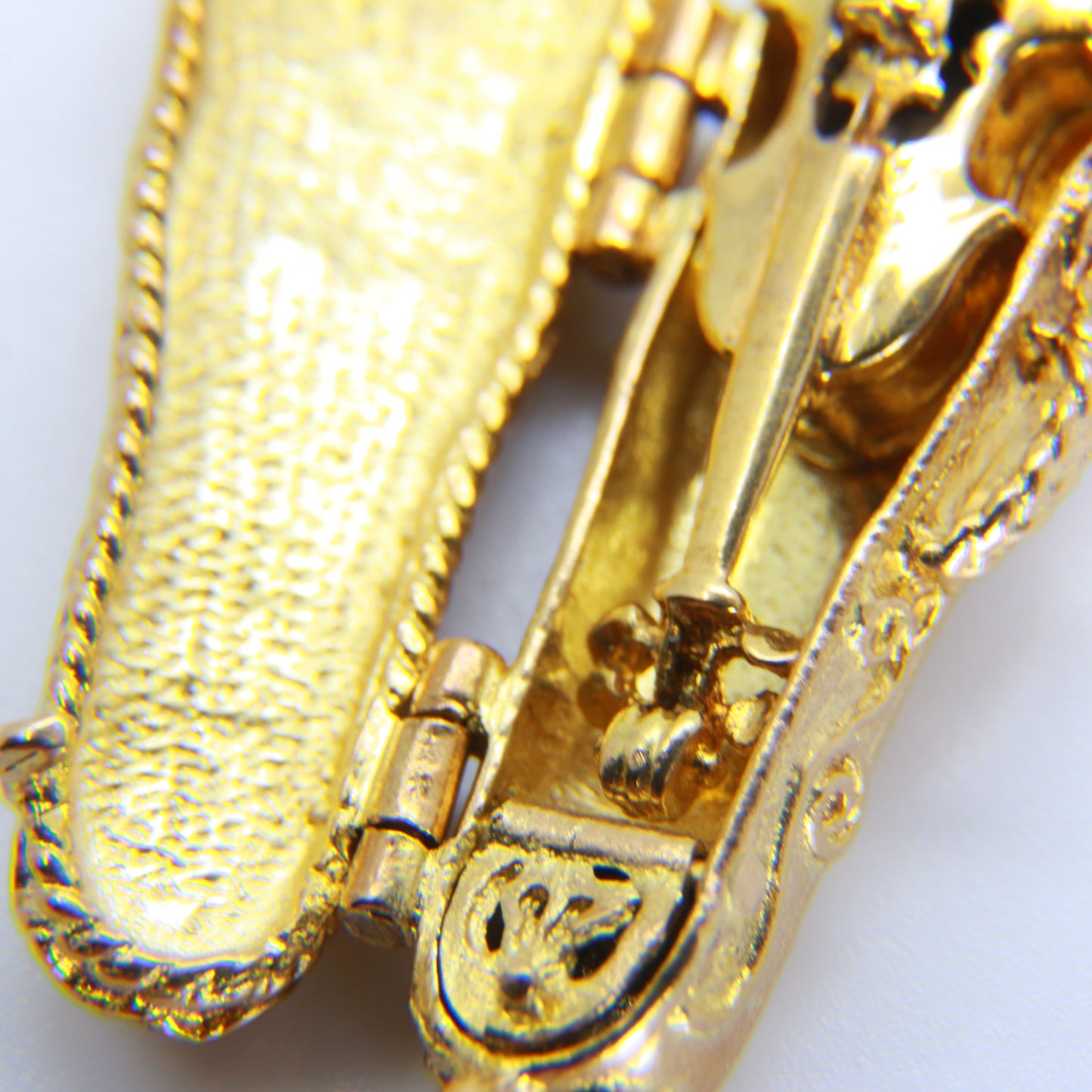 Vintage 9ct Gold Violin in Case Charm – Opening Music Pendant Gift