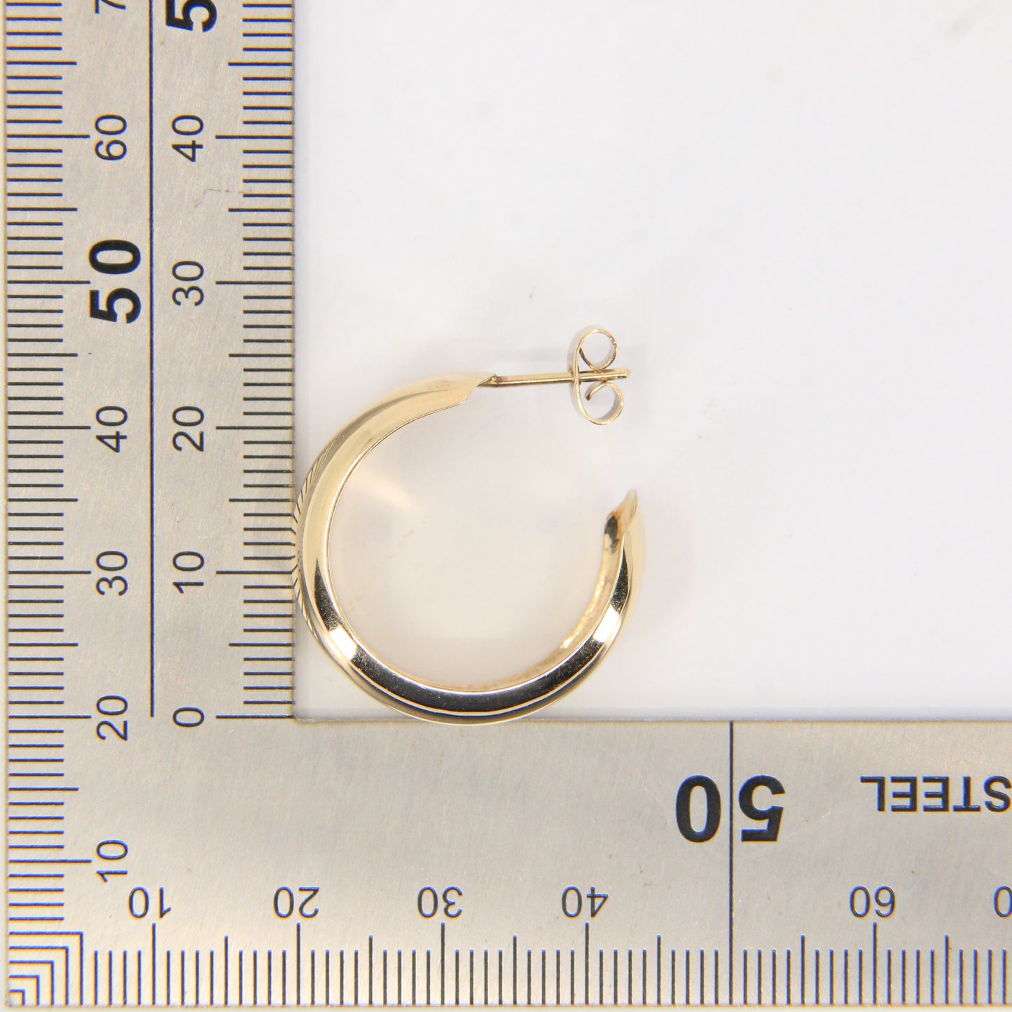 Vintage 9ct Gold Hallmarked Polished Round Hoop Earrings Yellow Gold Boxed