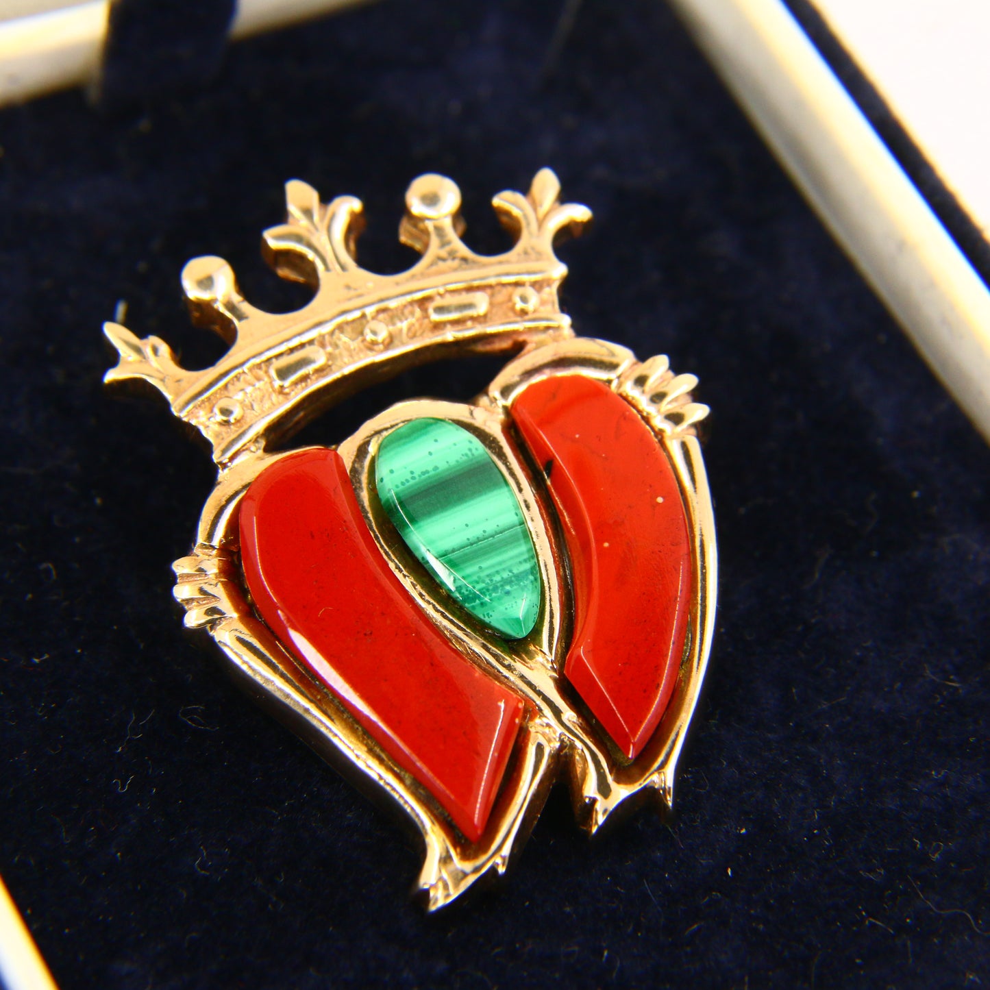 Vintage 9ct Luckenbooth Brooch Carnelian & Agate Edinburgh Hallmarked Yellow Gold Locking Heart Brooch Boxed Gift