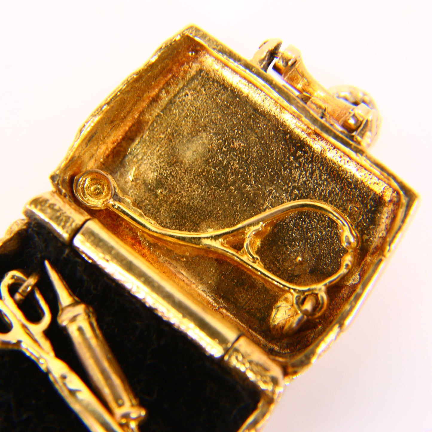 Vintage 9ct Gold Doctor’s Bag Charm – Opening Medical Pendant Gift
