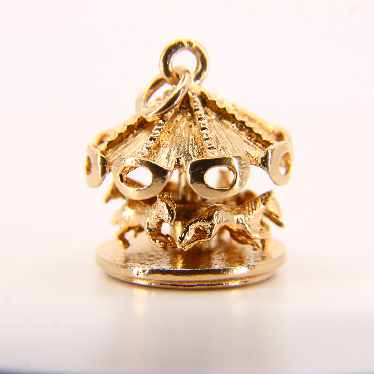 Vintage 9ct Gold Carousel Horse Charm – Spinning Hallmarked Pendant Gift