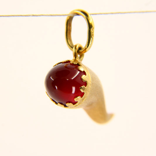 Vintage 18K Horn of Plenty Concilio Horn Charm with Red Gem – Gold Pendant