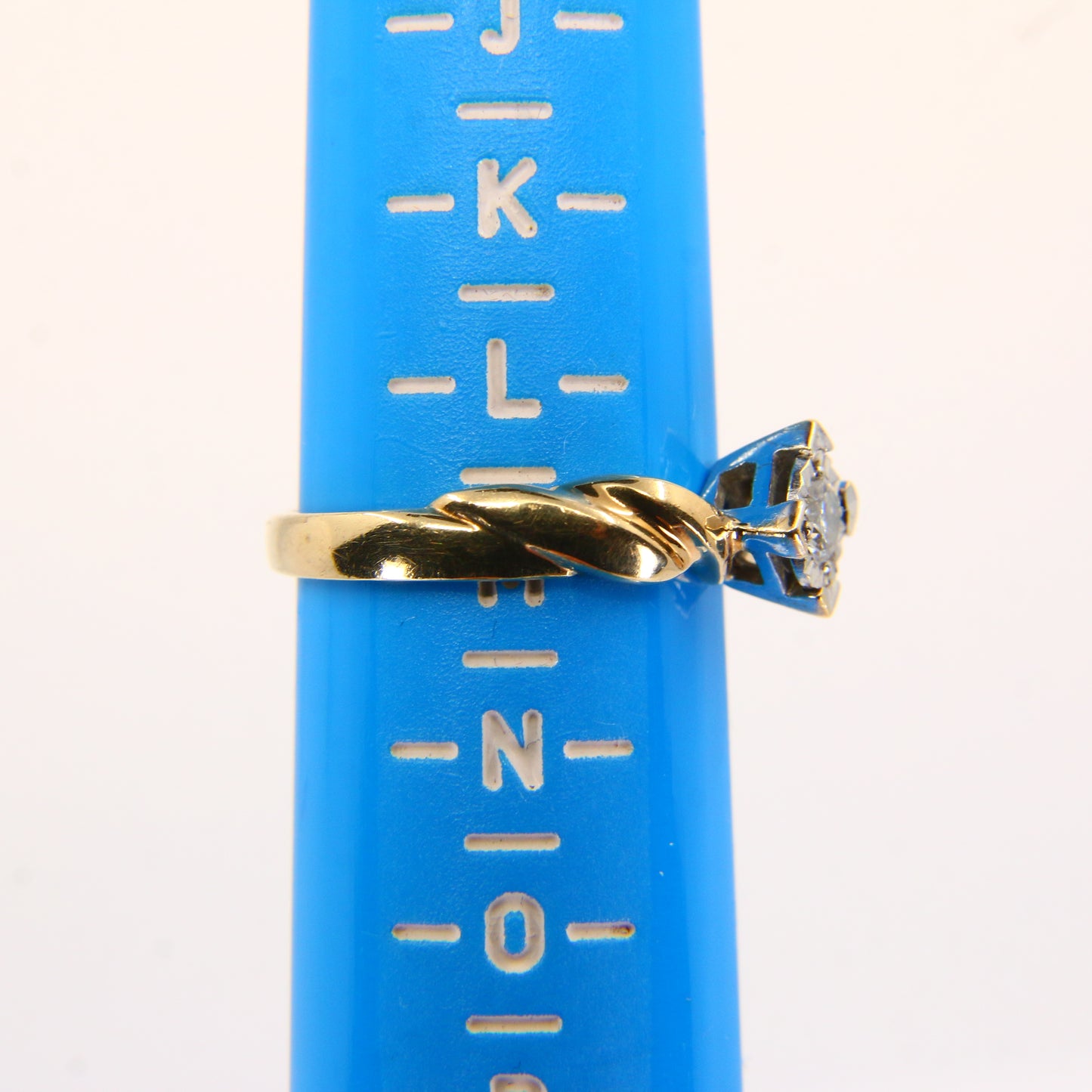 Vintage 9ct Diamond Illusion Set Ring – UK Size M, Hallmarked 9 Carat Boxed Gift