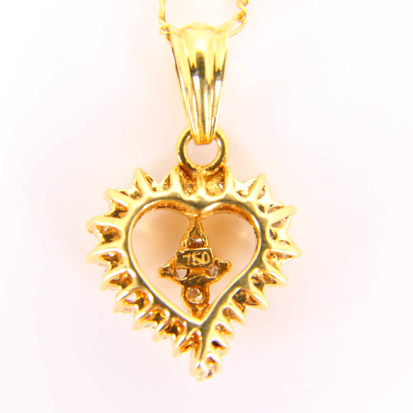 Vintage 18ct Gold Diamond Heart Pendant Necklace Hallmarked Yellow Gold Boxed
