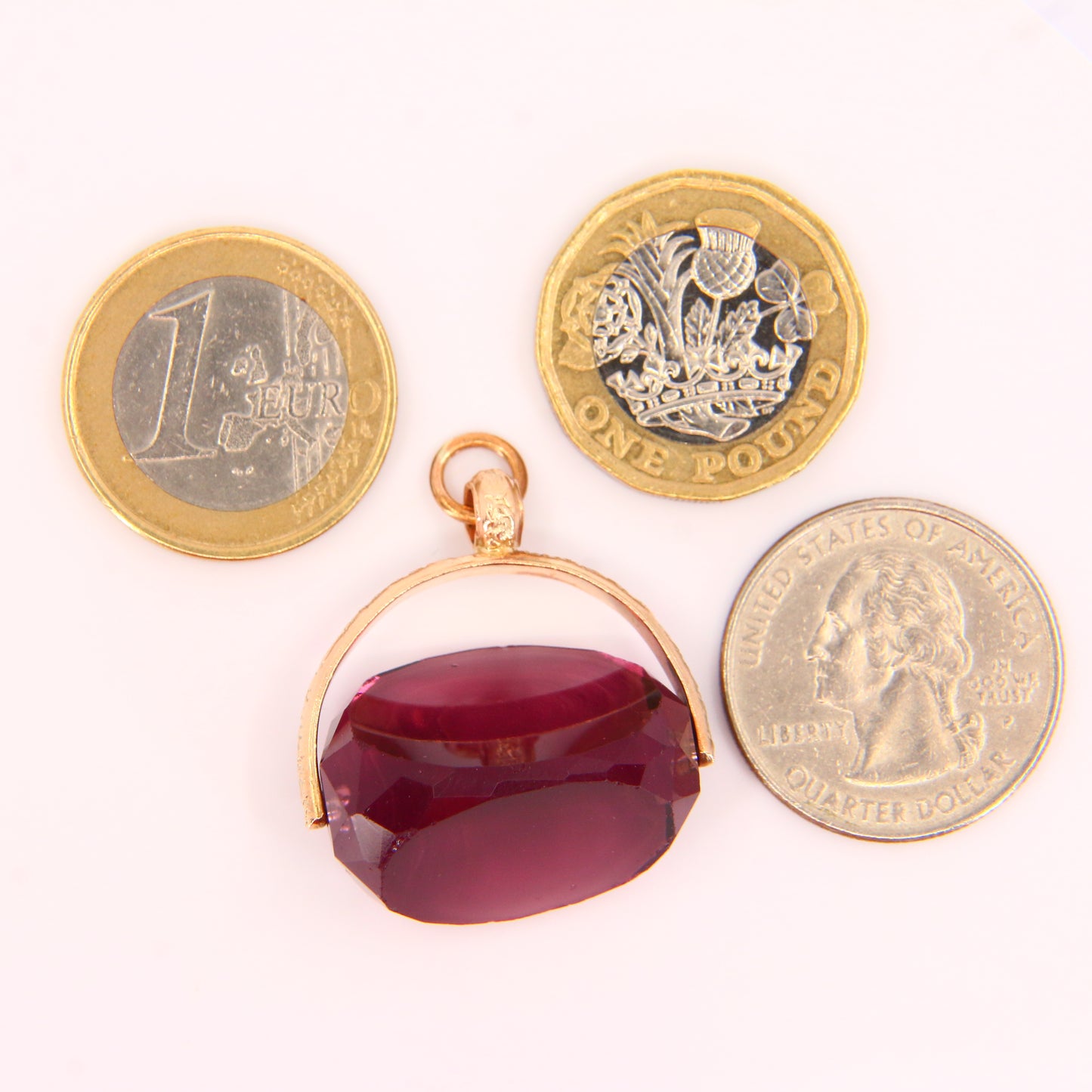 Vintage 9ct Purple Glass Spinner Pendant – Yellow Gold Fob Charm