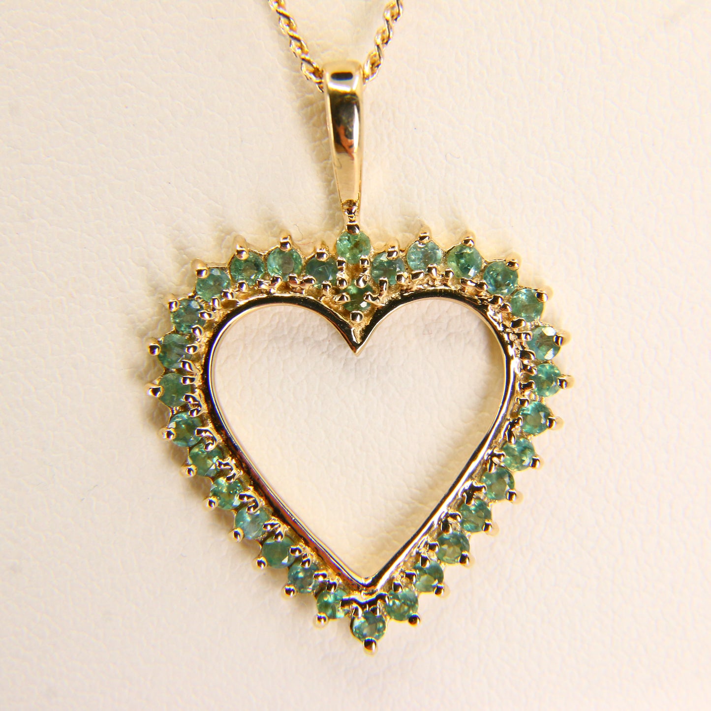 Vintage 9ct Green Alexandrite Heart Pendant Necklace 17.5 INCH Hallmarked Gold Boxed Gift