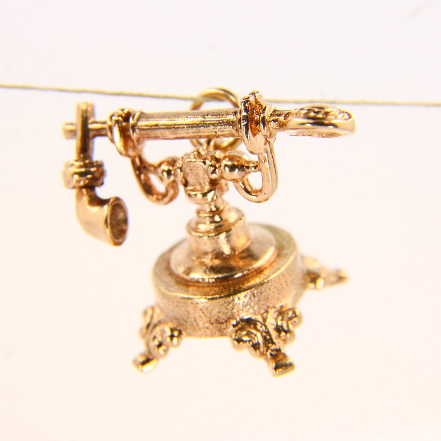 Vintage 9ct House Phone Charm – Hallmarked Yellow Gold Pendant, Gift