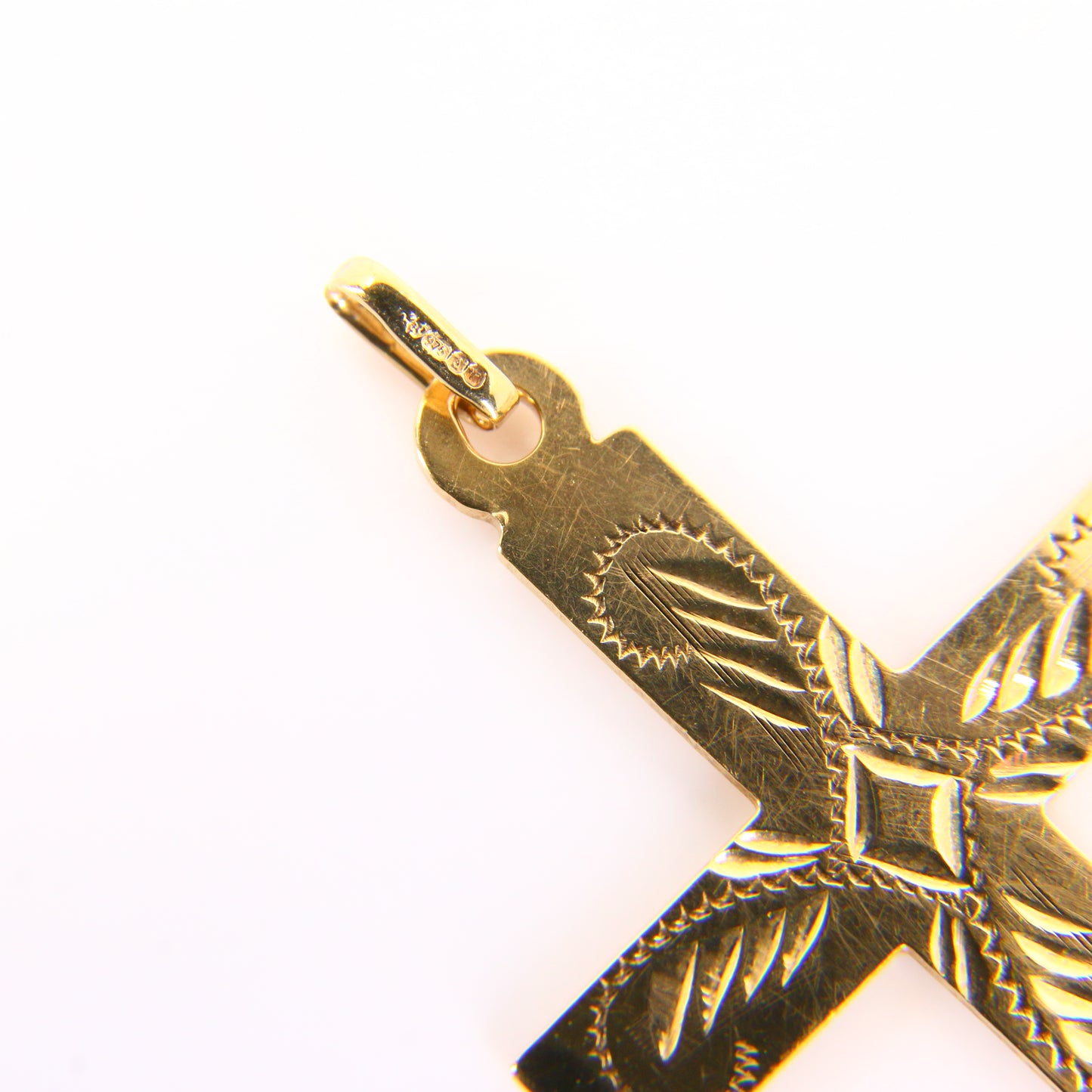 Vintage 9ct Yellow Gold Cross Pendant – Solid Hallmarked Religious Charm