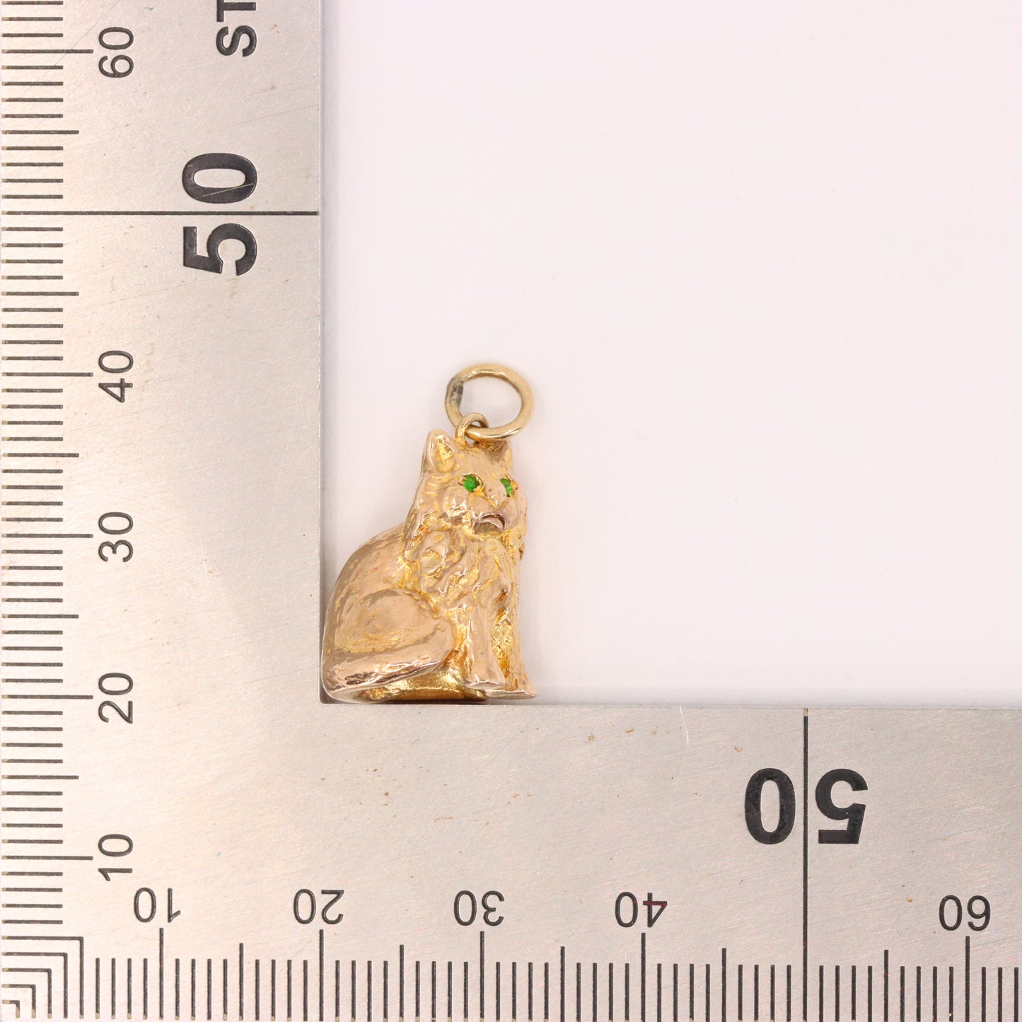 Vintage 9ct Hallmarked Gold Green Eyed Cat Charm Pendant Feline Animal Gift