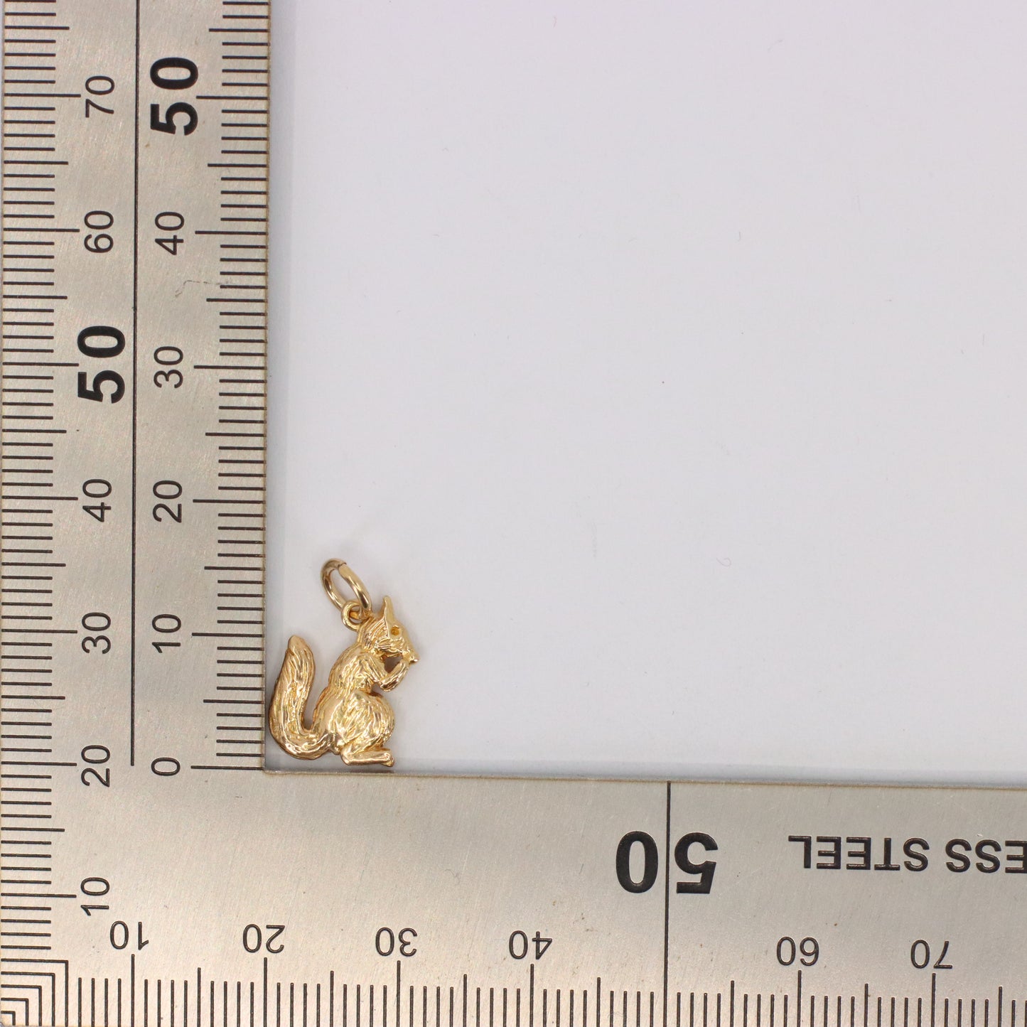 Vintage 9ct Hallmarked Gold Eating Squirrel Charm Pendant Woodland Animal Gift