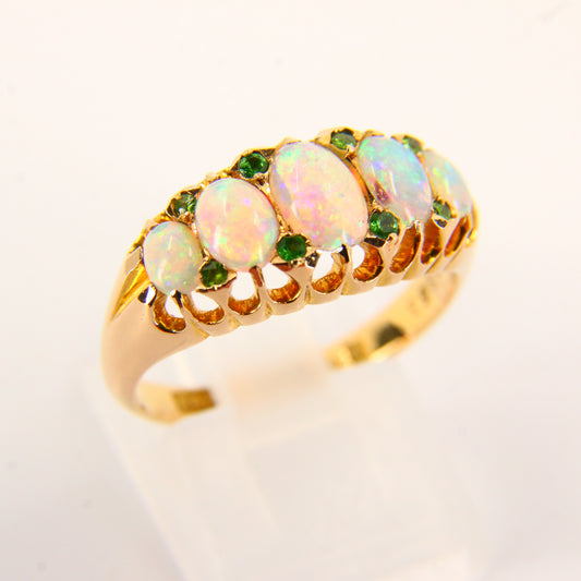 Vintage 18ct Gold Opal & Peridot Ring – UK Size O – Hallmarked 18 Carat Gold- Boxed