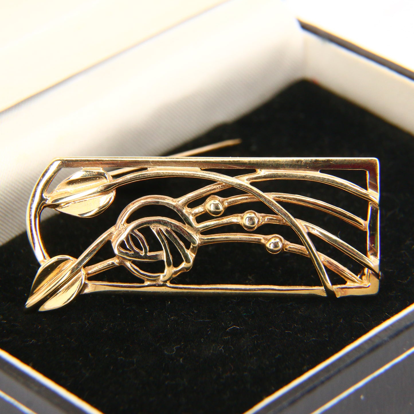 Vintage 9ct Charles Rennie Mackintosh Gold Brooch Hallmarked Yellow Gold Boxed
