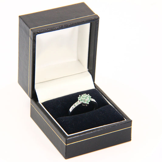 Vintage 9ct White Gold Heart Ring Green Gem Set Hallmarked Boxed UK Size N
