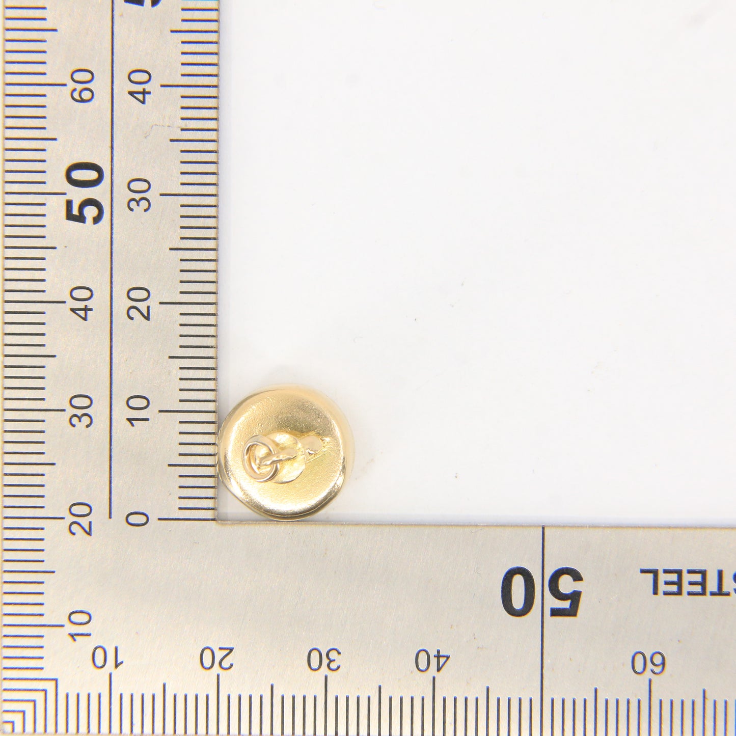 Vintage 9ct Hallmarked Yellow Gold Curling Stone Bowl Charm Pendant Scottish Gift