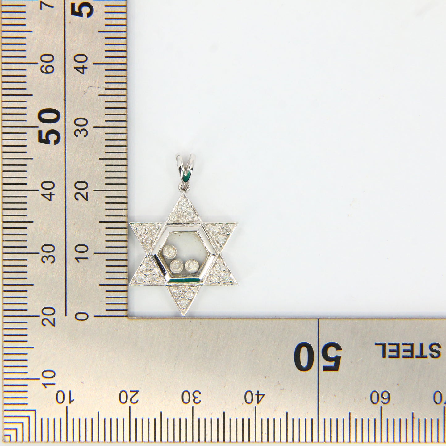 Vintage 18ct White Gold Floating Diamond Star Pendant Hallmarked Gift