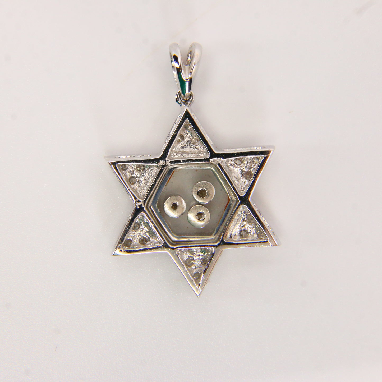 Vintage 18ct White Gold Floating Diamond Star Pendant Hallmarked Gift