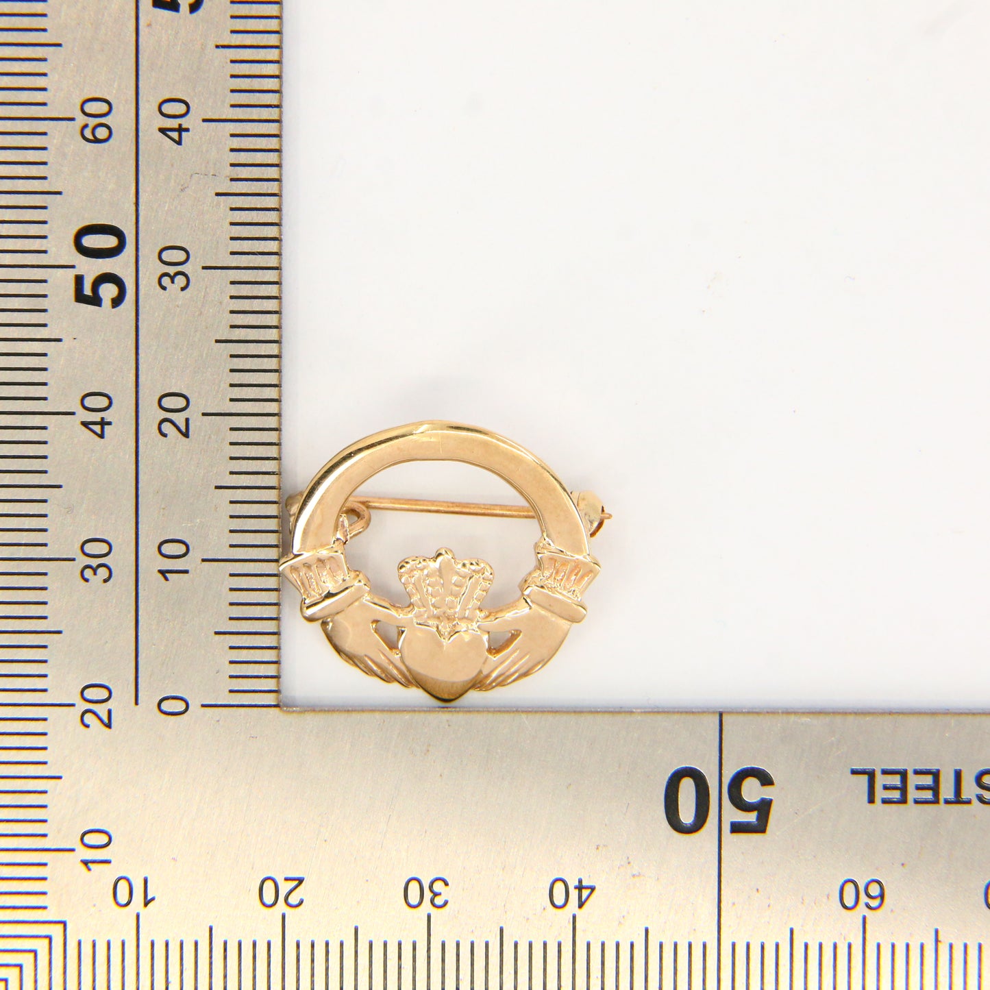 Vintage 9ct Gold Claddagh Brooch – Irish Hallmarked Yellow Gold Gift