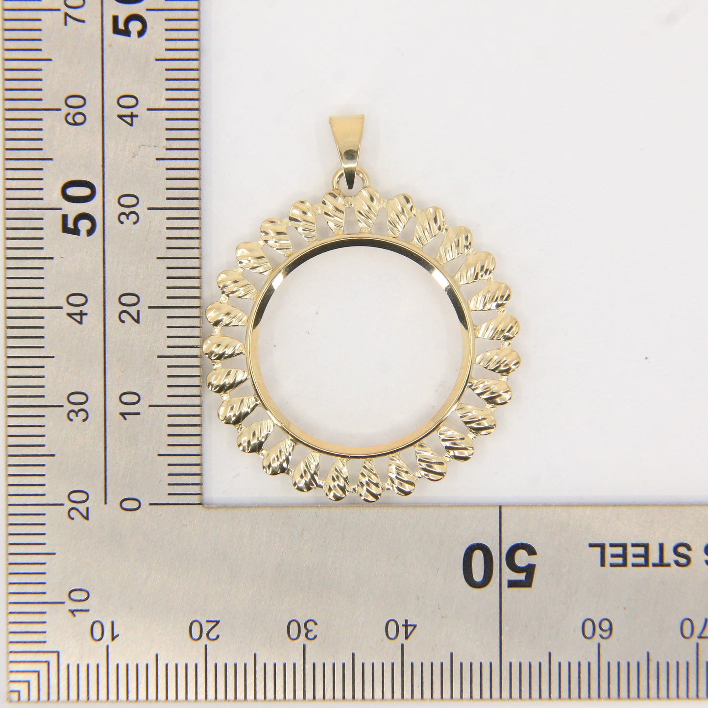 Vintage 9ct Hallmarked Yellow Gold Full Sovereign Holder Pendant Coin Display