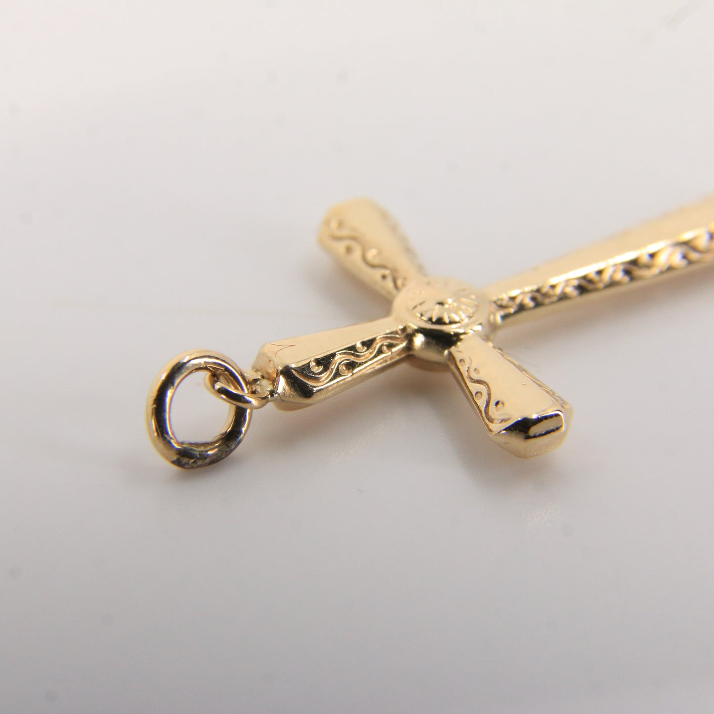 Vintage 9ct Hallmarked Gold Cross Pendant – Solid Religious Charm