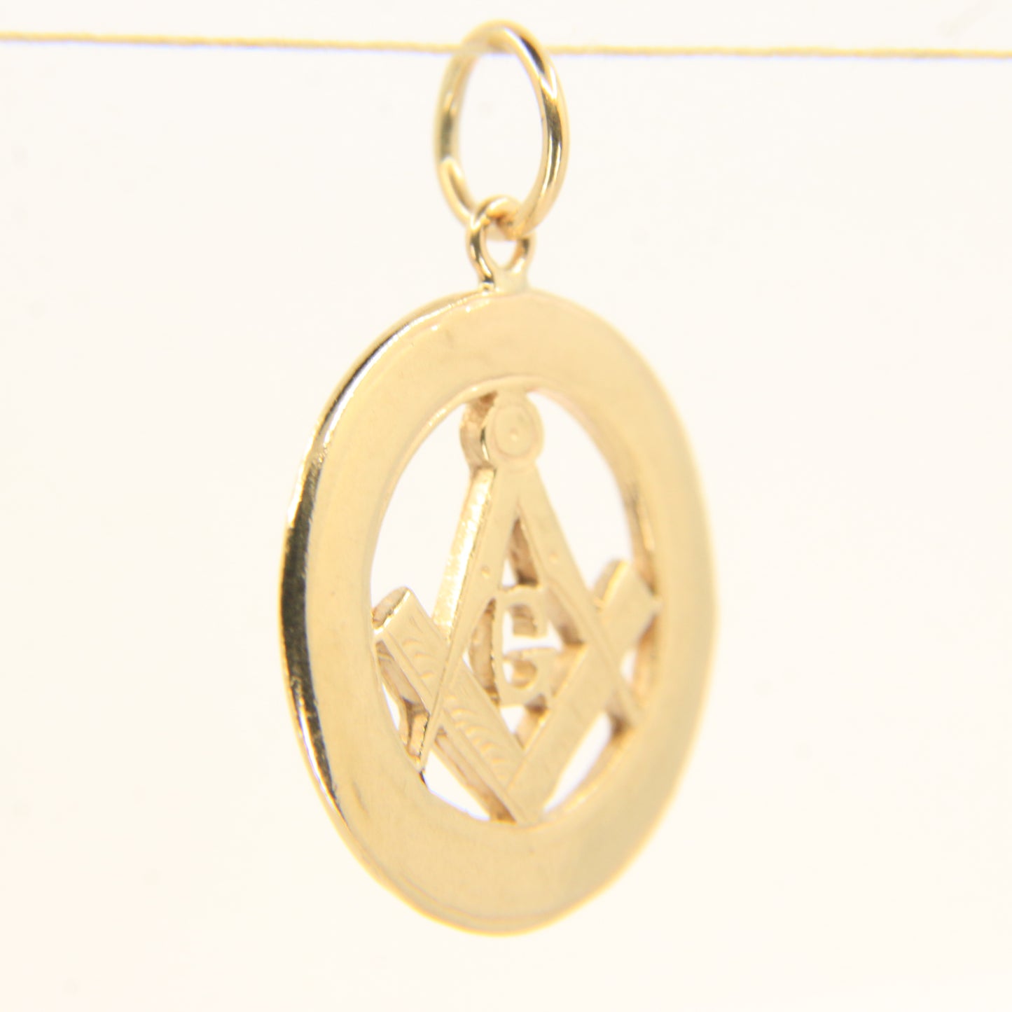 Vintage 9ct Gold Hallmarked Masonic Pendant Compass Square G Emblem Freemason