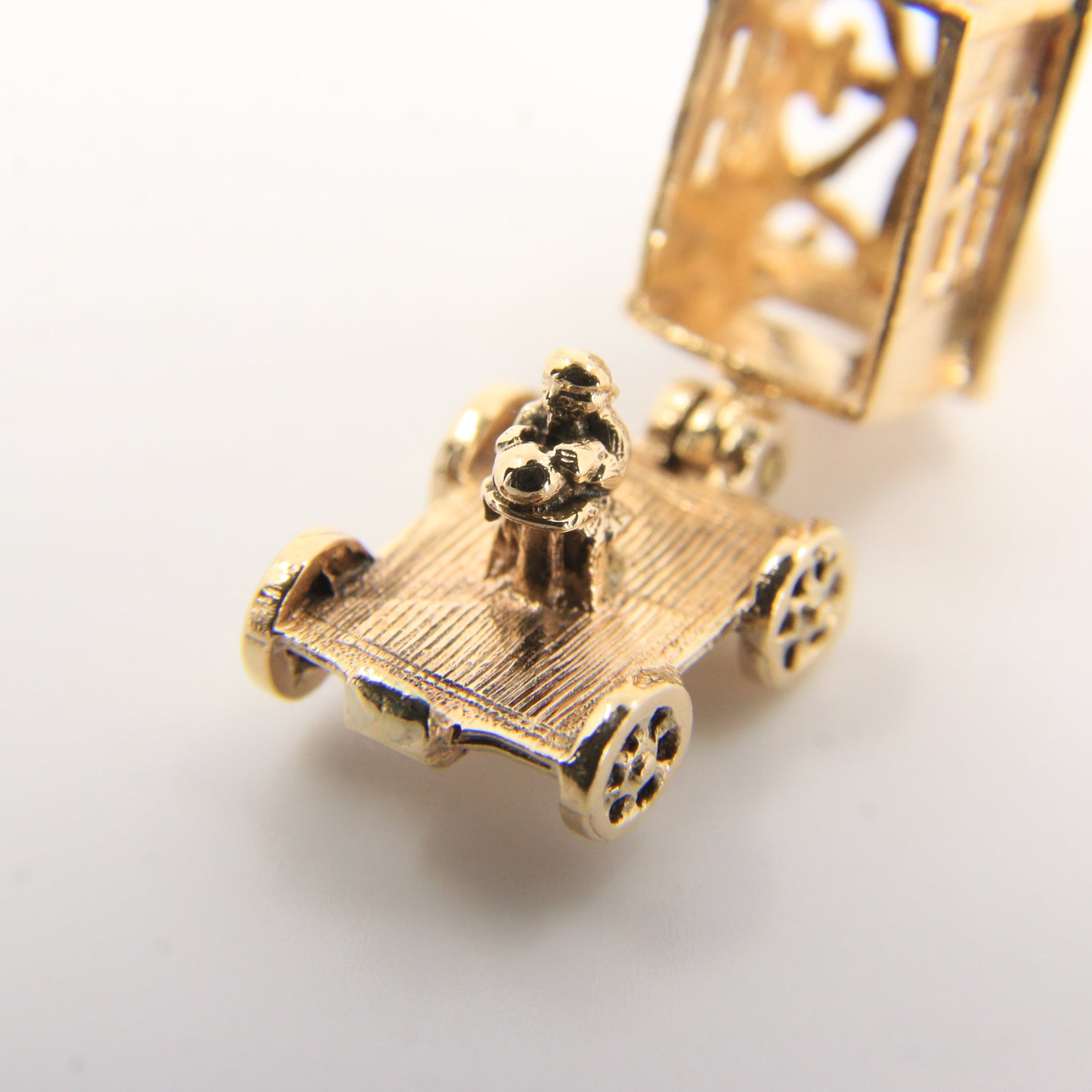 Vintage 9ct Hallmarked Gold Gypsy Wagon Charm | Opening Fortune Pendant
