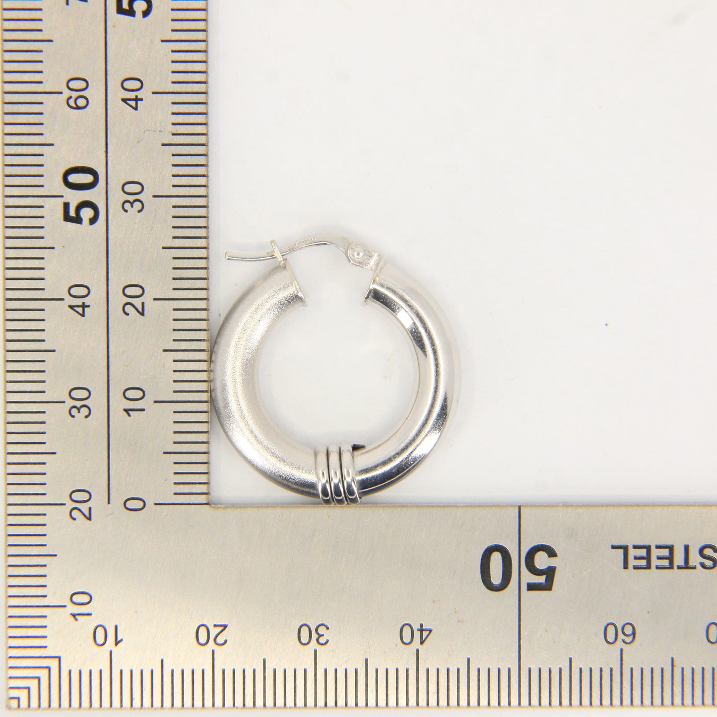 Vintage 9ct Hallmarked White Gold Hoop Earrings Italian Boxed Gift