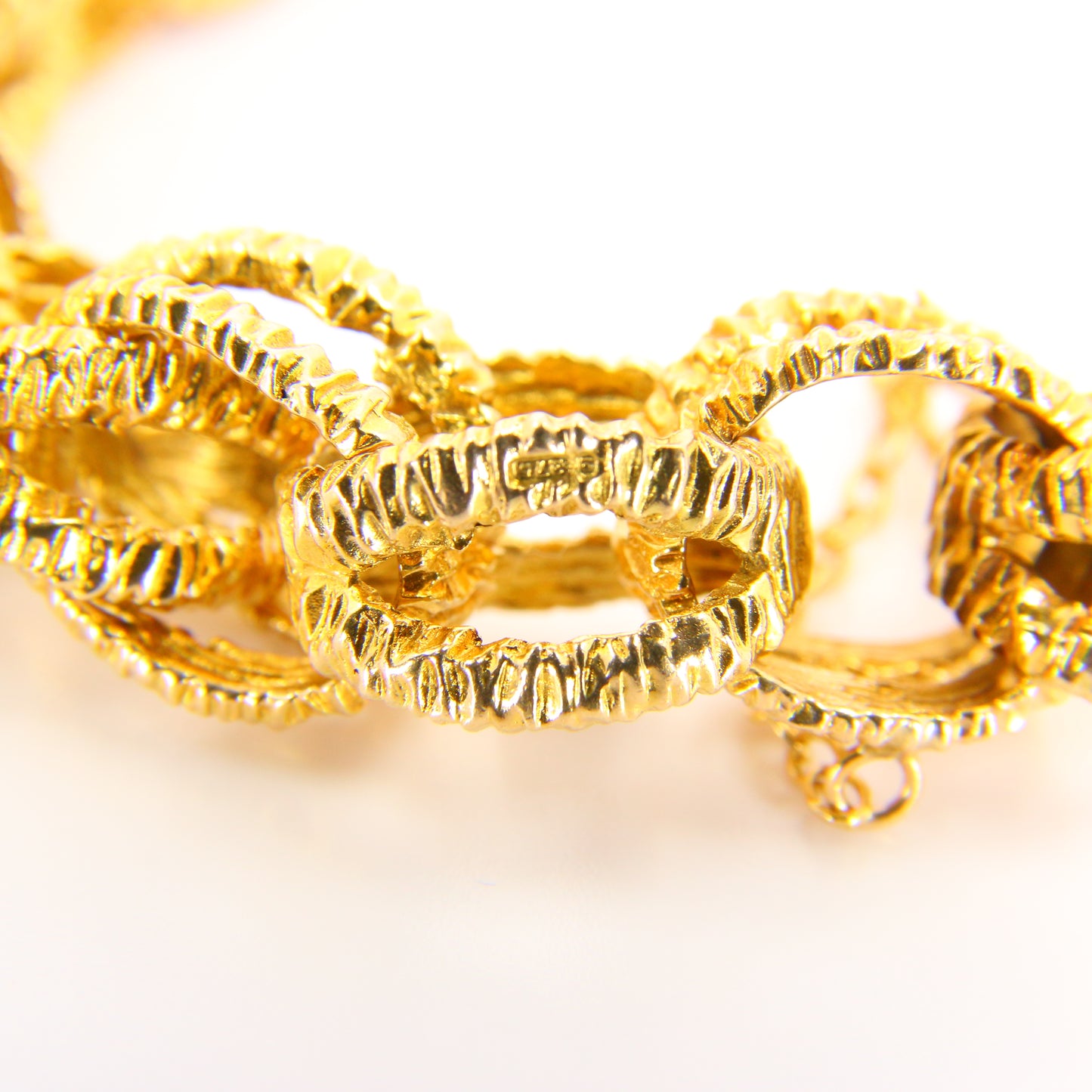 Vintage 1970s London 9ct Chain Link Bracelet Textured Yellow Gold Hallmarked Boxed