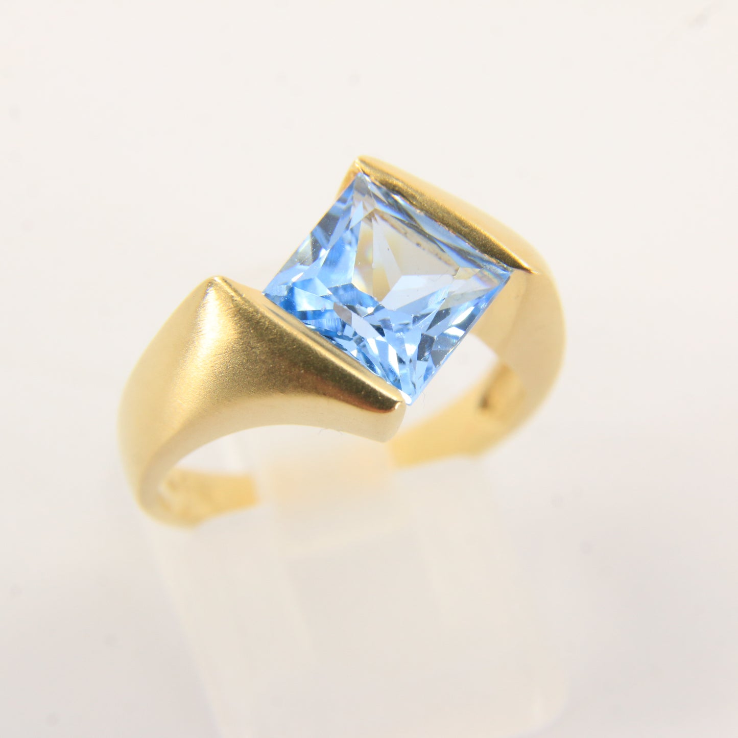 Vintage 18ct Danish Gold Aquamarine Statement Ring UK N Boxed