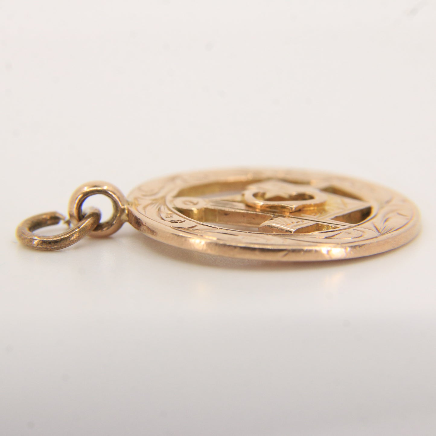 Vintage 9ct Gold Hallmarked Masonic Pendant Compass Ruler G Emblem Freemason