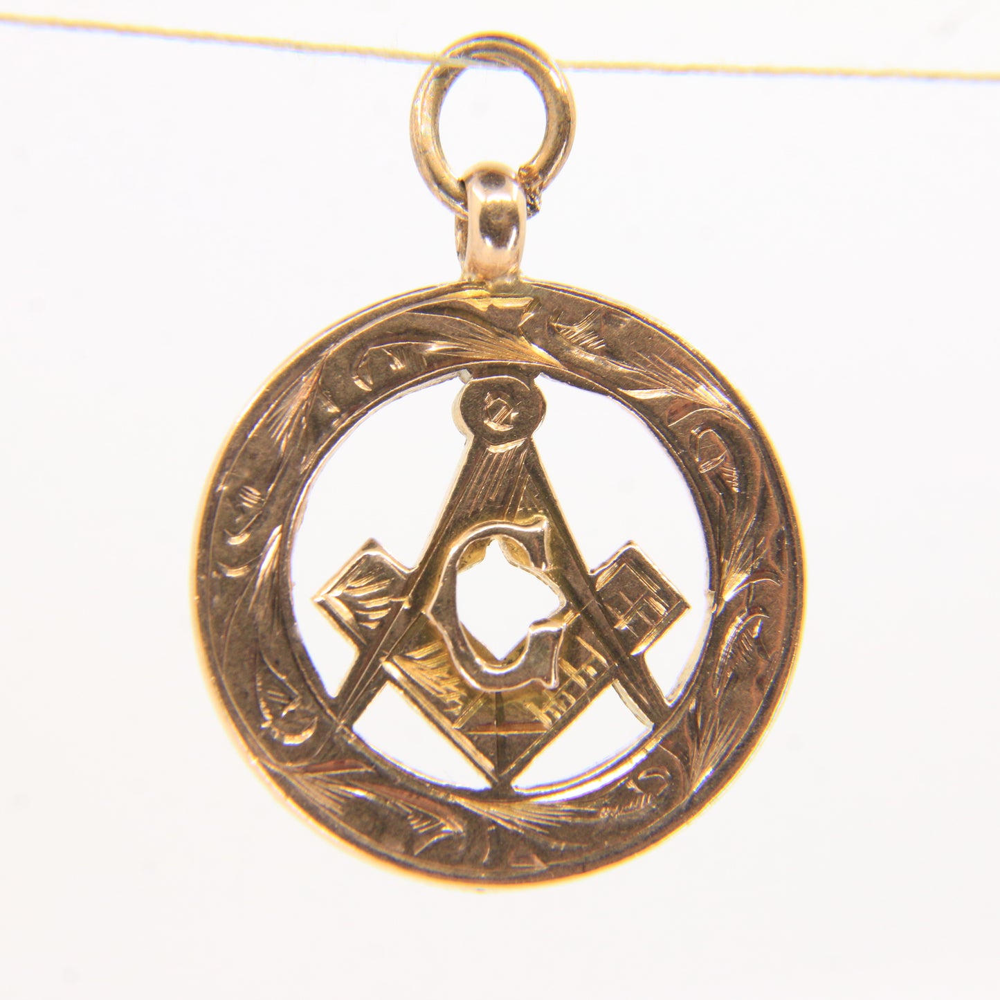 Vintage 9ct Gold Hallmarked Masonic Pendant Compass Ruler G Emblem Freemason