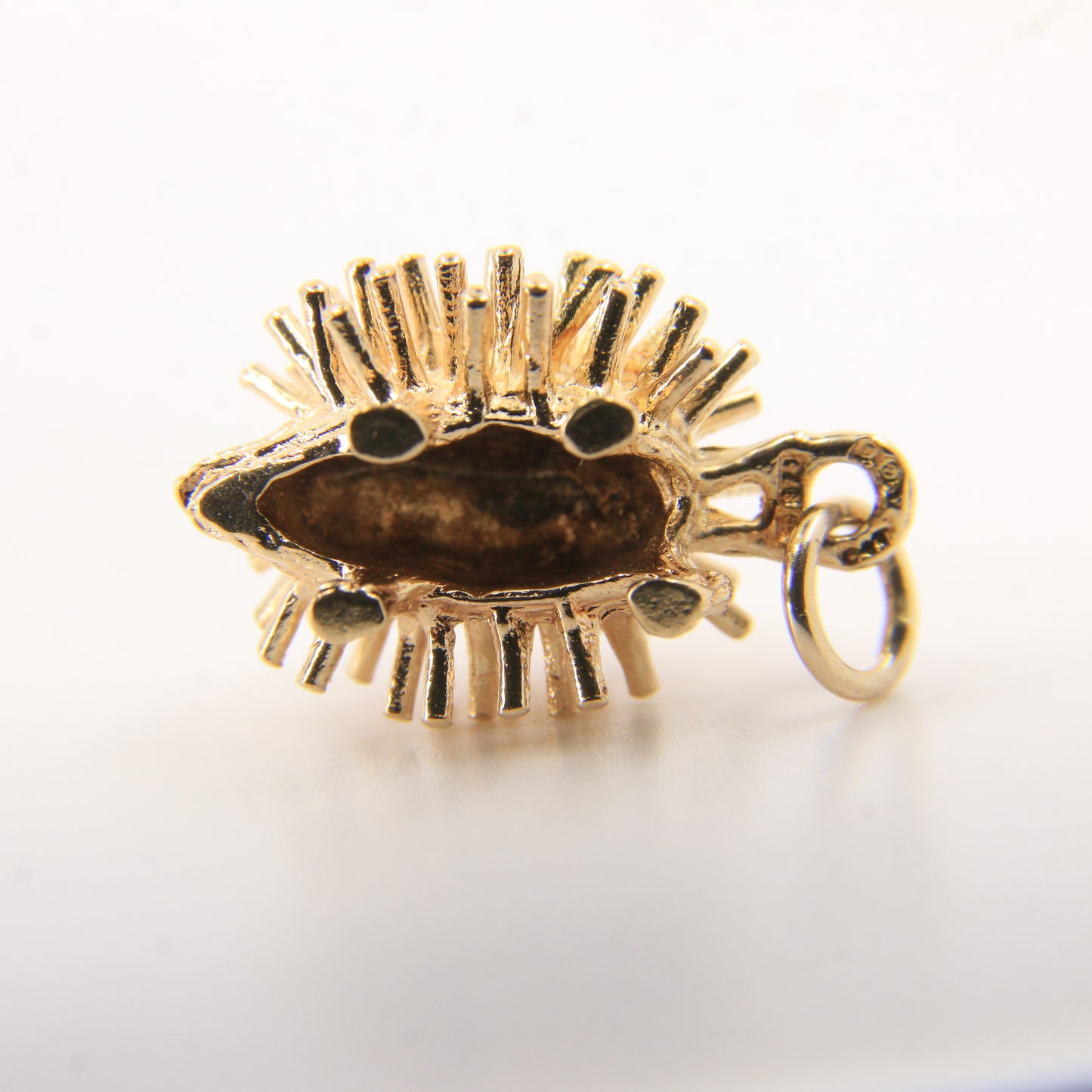 Vintage 9ct Gold Hallmarked Hedgehog Charm Pendant