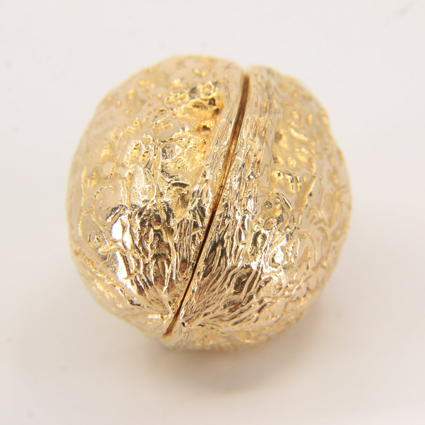 Vintage 9ct Gold Hallmarked Walnut Nut Locket Pendant Charm