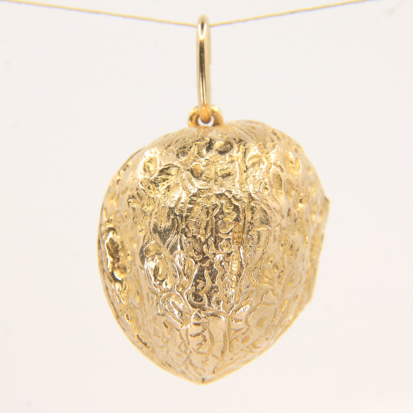 Vintage 9ct Gold Hallmarked Walnut Nut Locket Pendant Charm