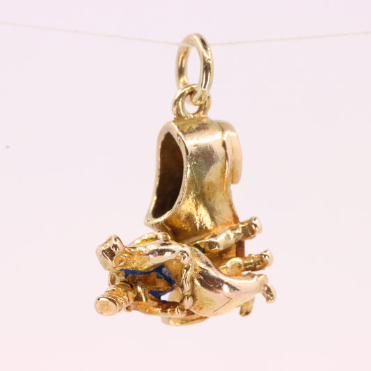 Vintage 9ct Hallmarked Gold Shoemaker Charm Couple Moving Kiss Pendant Love Gift