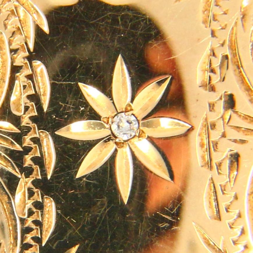 Vintage 9ct Gold & Diamond Photo Detailed Locket Pendant Hallmarked Yellow Gold