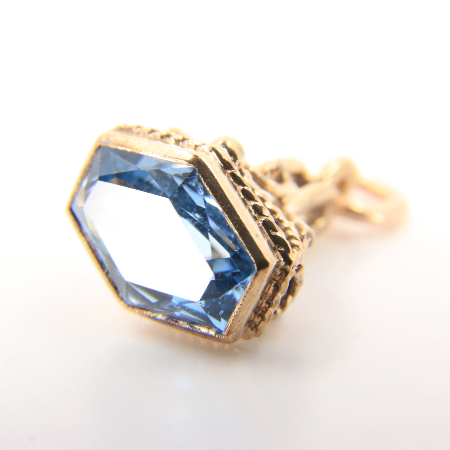 Vintage 9ct Hallmarked Blue Spinel Drop Fob Pendant Charm 9 Carat Yellow Gold