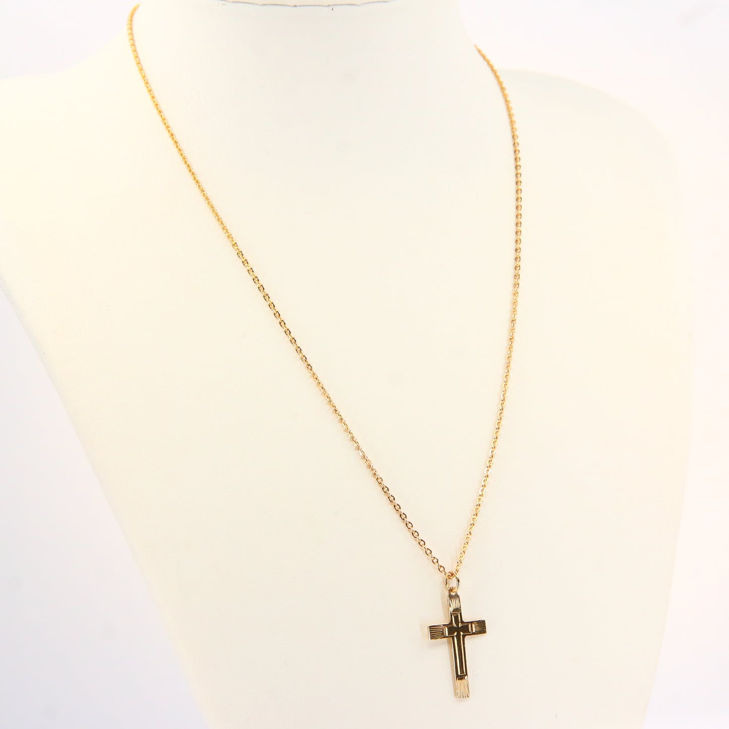 Vintage 9ct Gold Cross Pendant Fine Chain Necklace Gold Hallmarked Boxed Gift