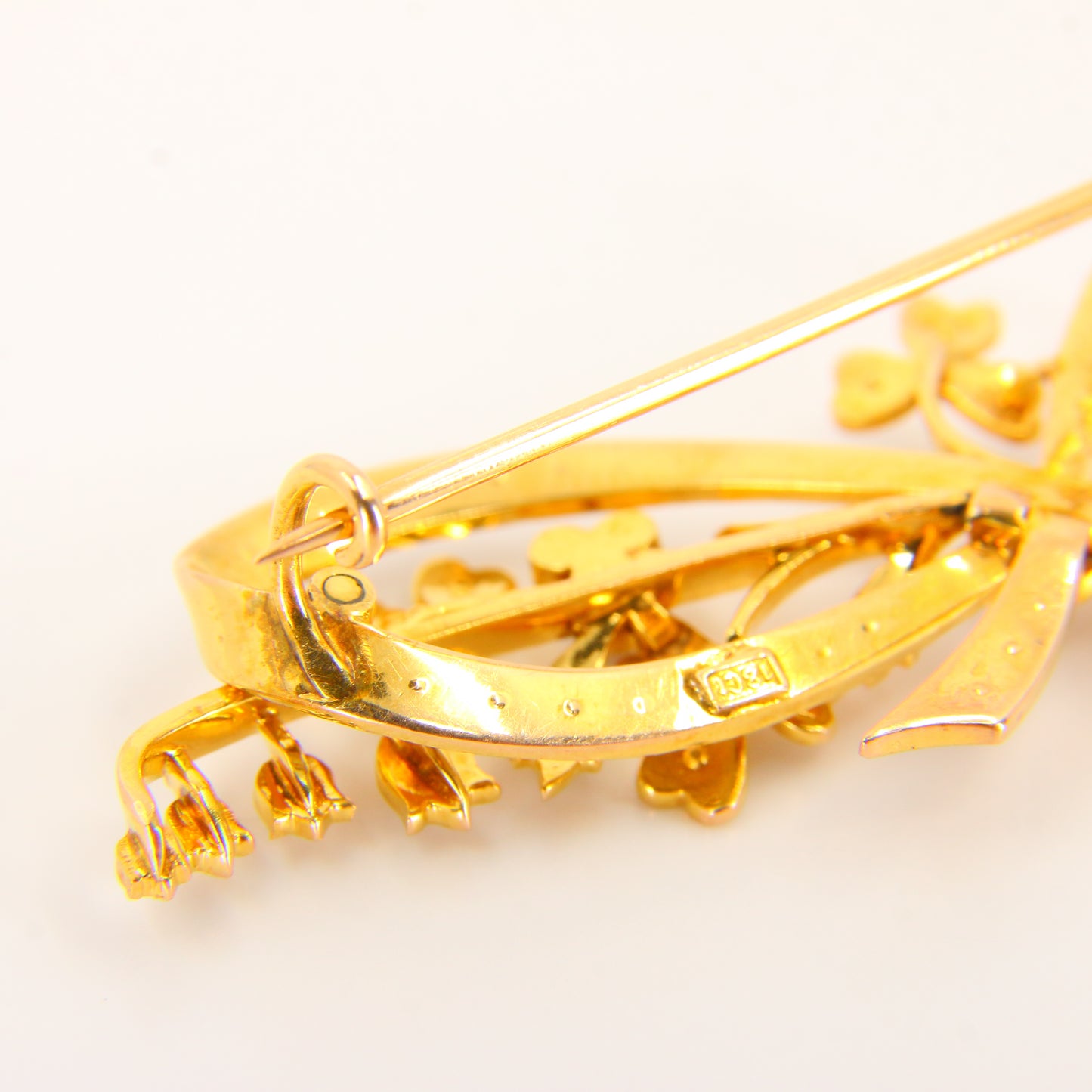 Antique 18ct Floral Bow Brooch 18 Carat Gold Pearl Dot Brooch Yellow Gold Boxed