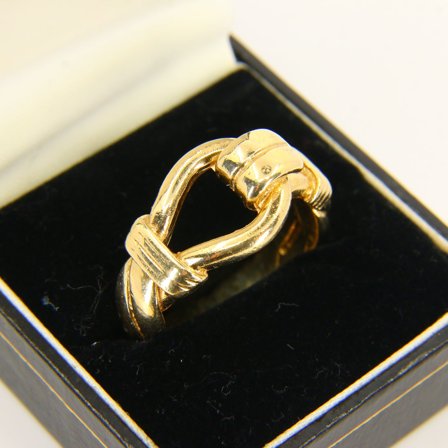 Vintage Heavy 9 Carat Buckle Ring Yellow Gold Boxed Hallmarked UK Size X