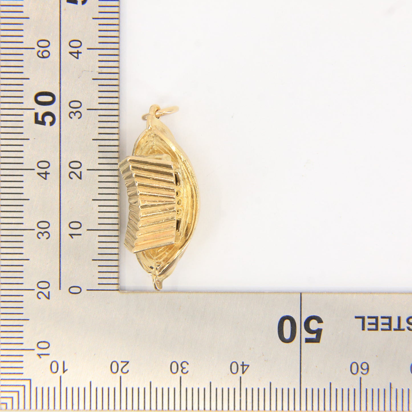 Vintage 9ct Hallmarked Noahs Ark Opening Boat Pendant Charm
