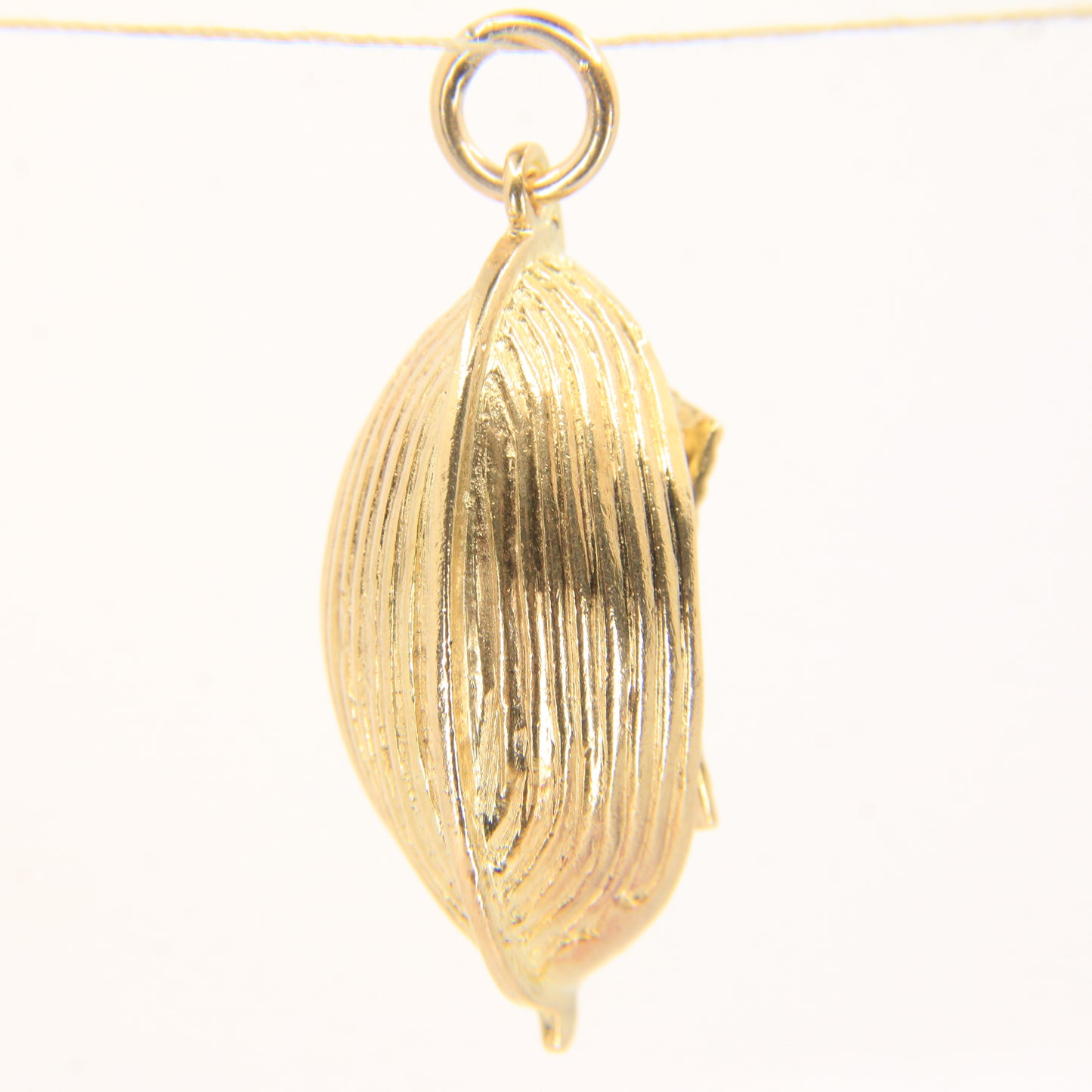Vintage 9ct Hallmarked Noahs Ark Opening Boat Pendant Charm