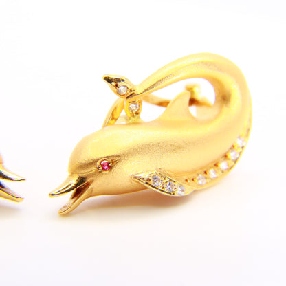 Vintage 18 Carat Yellow Gold Dolphin Jewellery Set Boxed, Earrings, Ring, Necklace