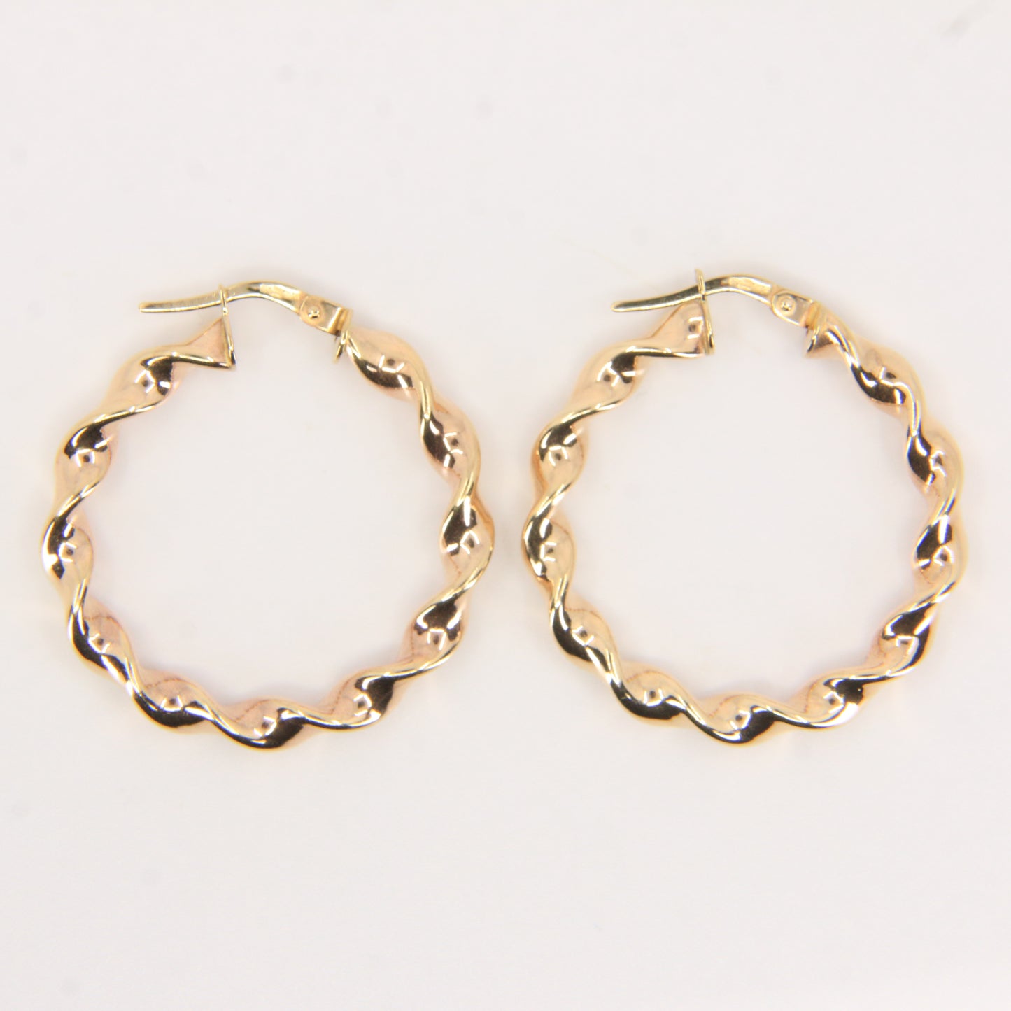 Vintage 9ct Gold Hallmarked Twist Hoop Creole Earrings Boxed