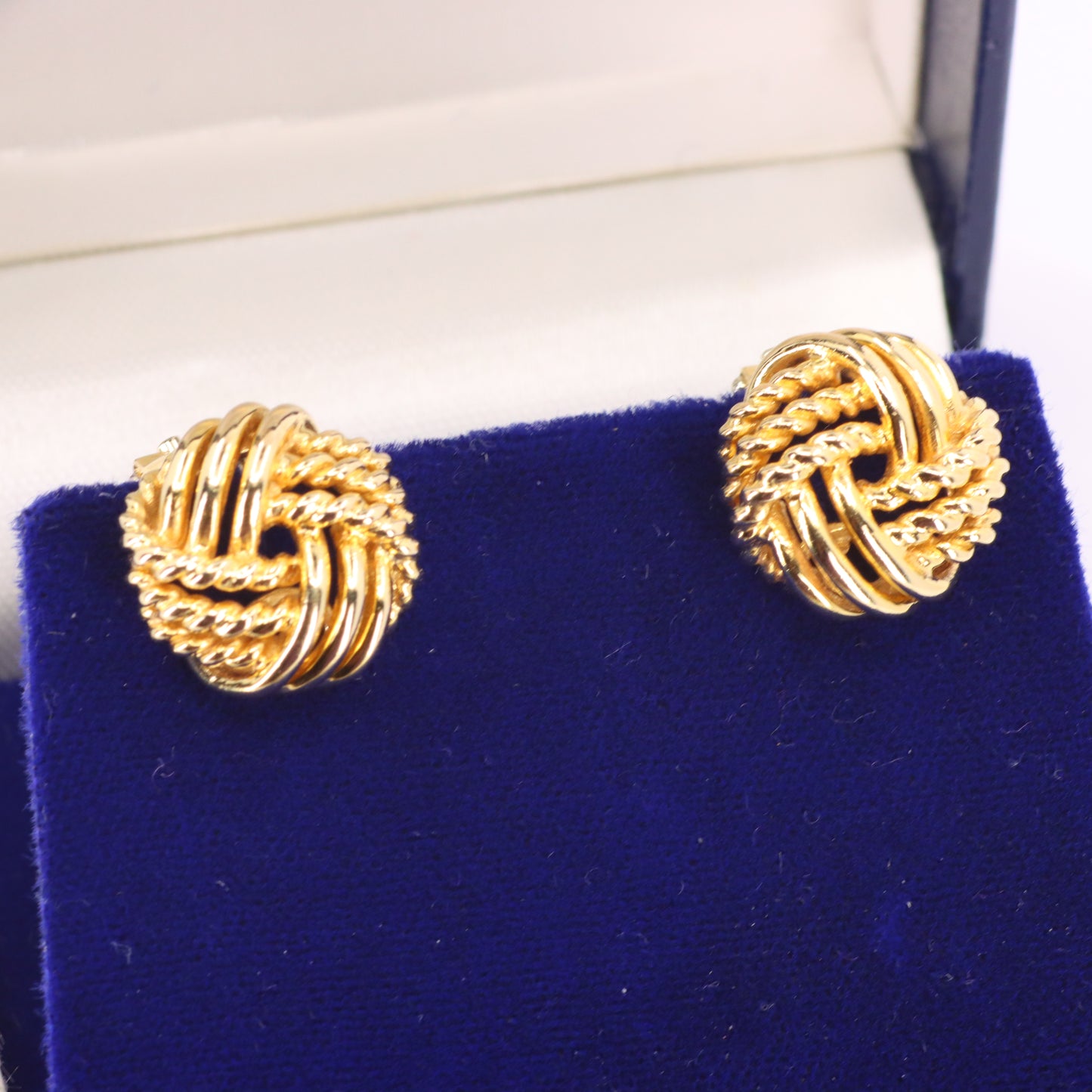 Vintage 18ct Hallmarked Yellow Gold Knot Stud Earrings Latch Back Boxed Gift