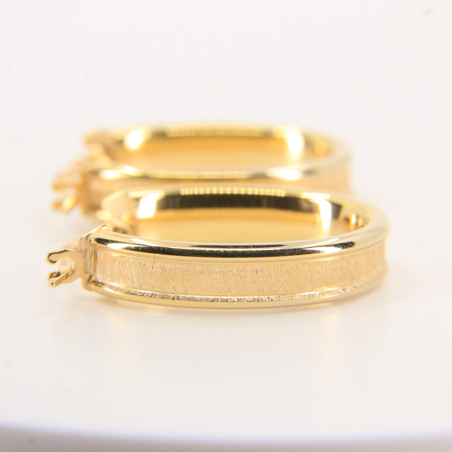 Vintage 9ct Gold Textured & Polished Hoop Earrings Yellow Gold Boxed