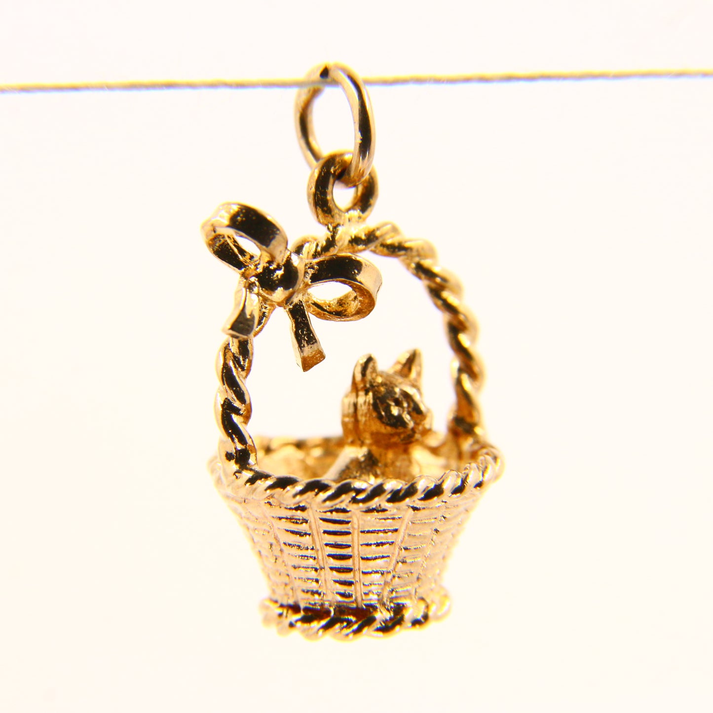 Vintage 9ct Kitten in Basket Charm Hallmarked Solid Yellow Gold Cat Pendant Gift