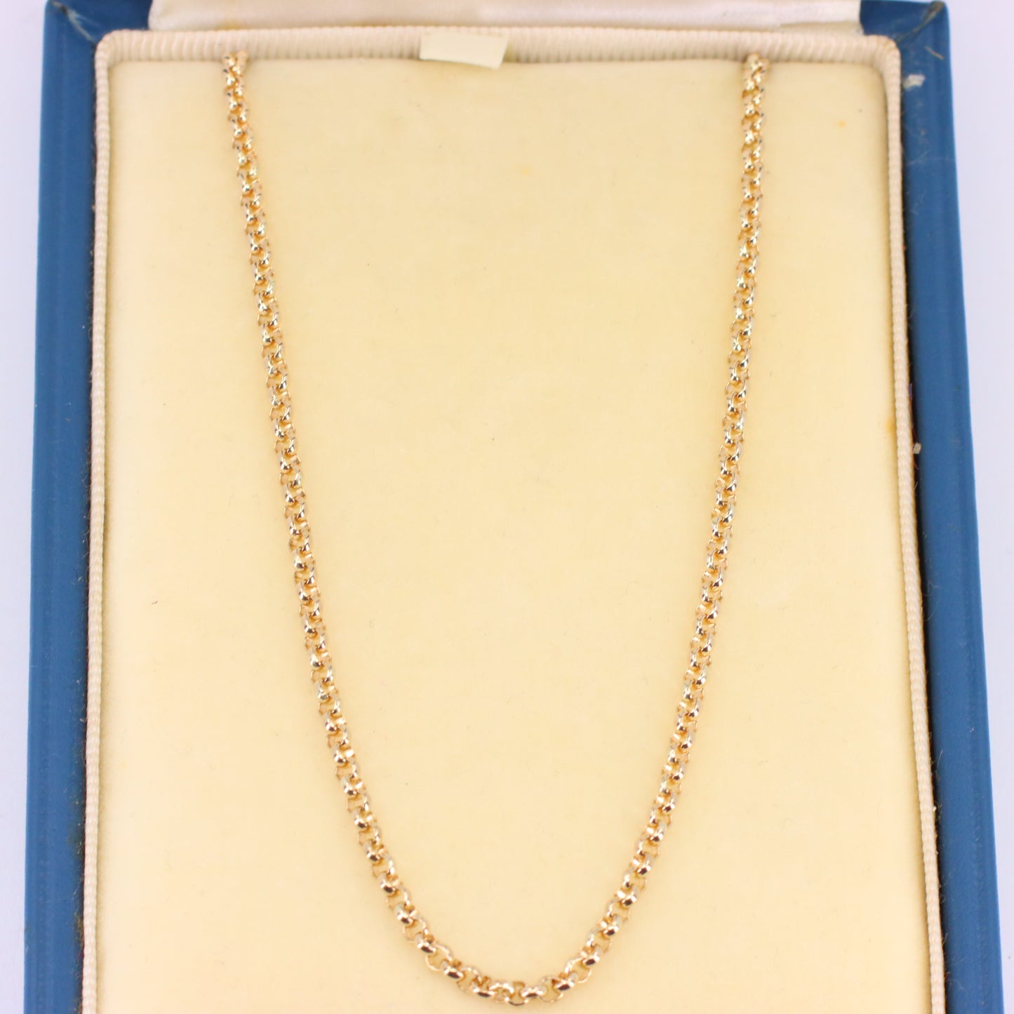 Vintage 9ct Hallmarked Yellow Gold 22 Inch 2.5 mm Belcher Chain Necklace Boxed