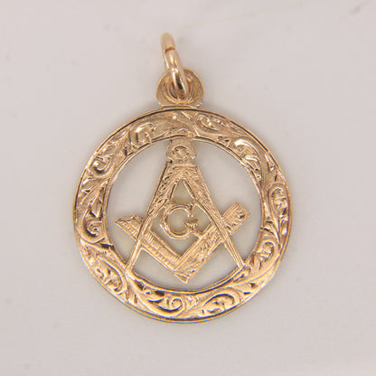 Vintage 9ct Hallmarked Gold Masonic Compass “G” Circle Pendant Fob