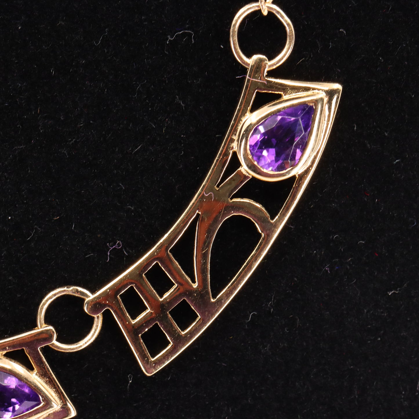 Vintage 9ct Hallmarked Gold 18 inch Art Nouveau Mackintosh Necklace Boxed